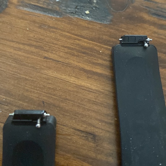 Fitbit Inspire 2 branded straps - Picture 4 of 4